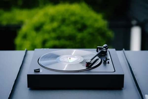 Pro-ject-A2-2M-red-3
