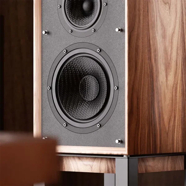 Wharfedale-SUPER-LINTON-walnut-interior