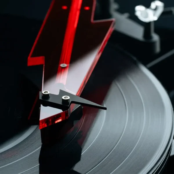 Pro-Ject-AC-DC-turntable-closeup