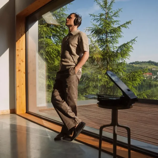 Meze-Audio-105-Silva-4