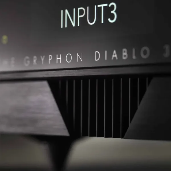 GRYPHON-DIABLO-333-closeup-3