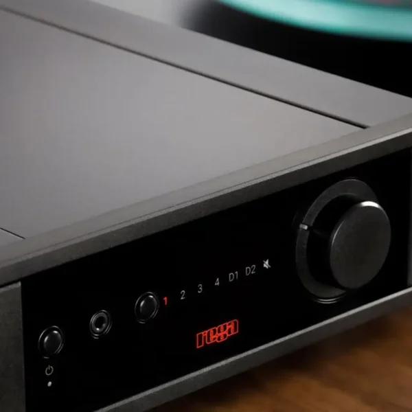 rega-Brio-closeup