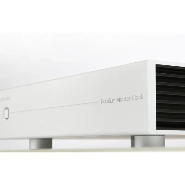 Aurender-MC10-side-closeup-2